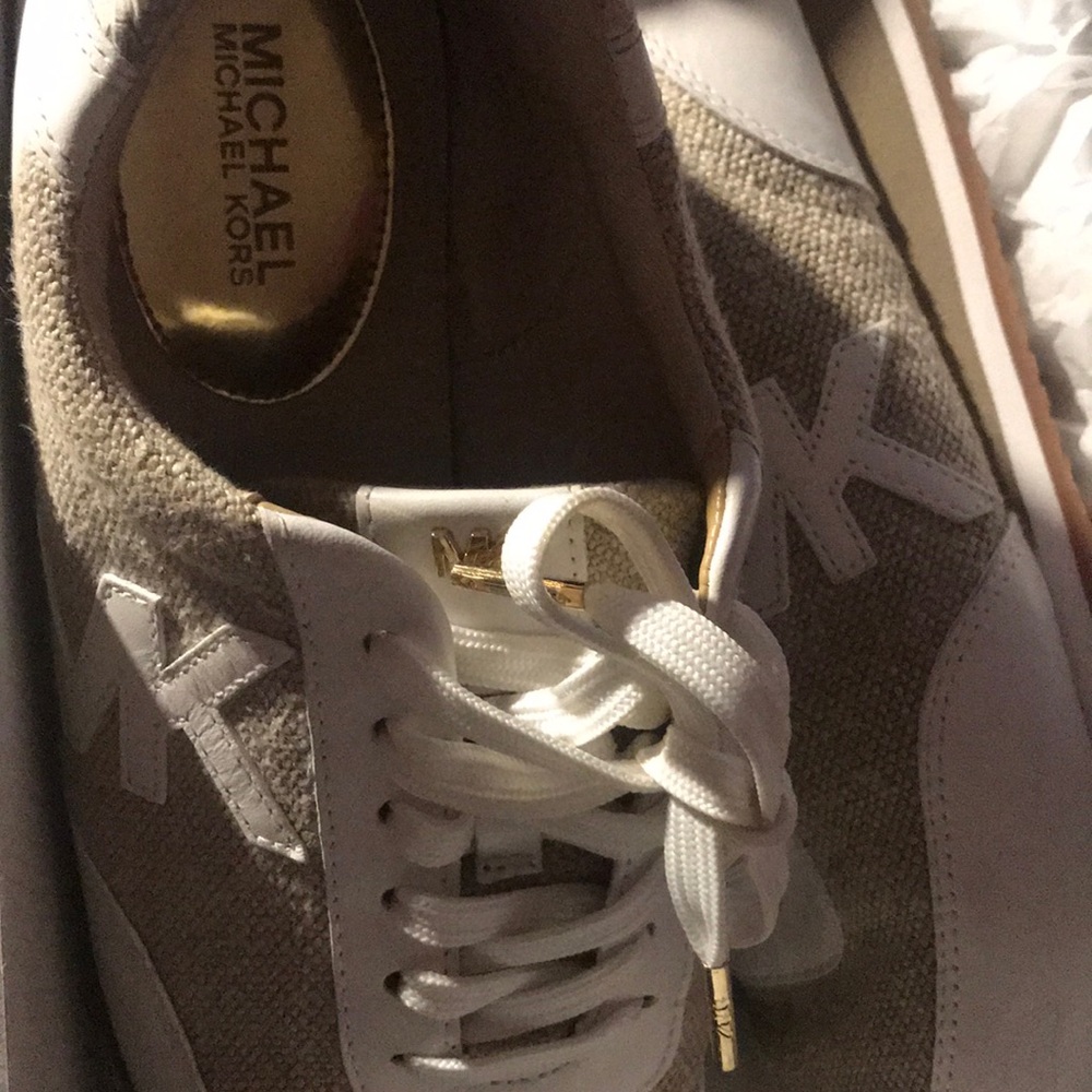 MK shoes